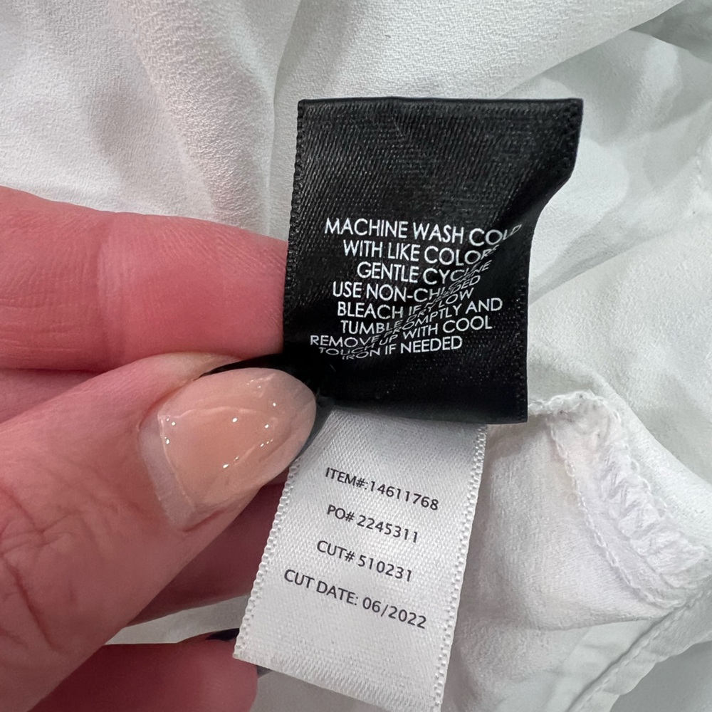 torrid Harper Georgette White V-Neck 3/4 Sleeve Blouse with Pockets 2X 18-20 - Picture 5 of 5